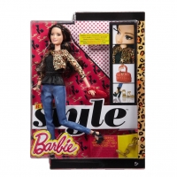 boneca-barbie-style-luxo-casaco-oncinha-blr55-mattel.jpg